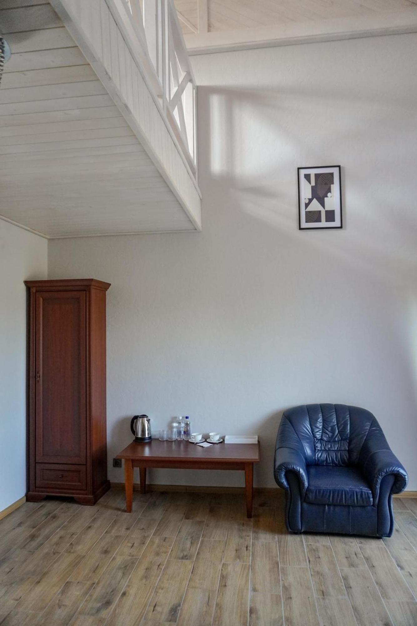 Hotel Na Pagorbi Lutsʼk Extérieur photo